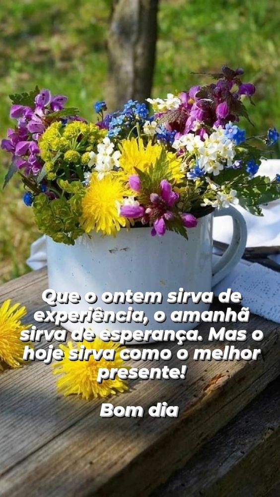 Bom dia com flores e reflexão