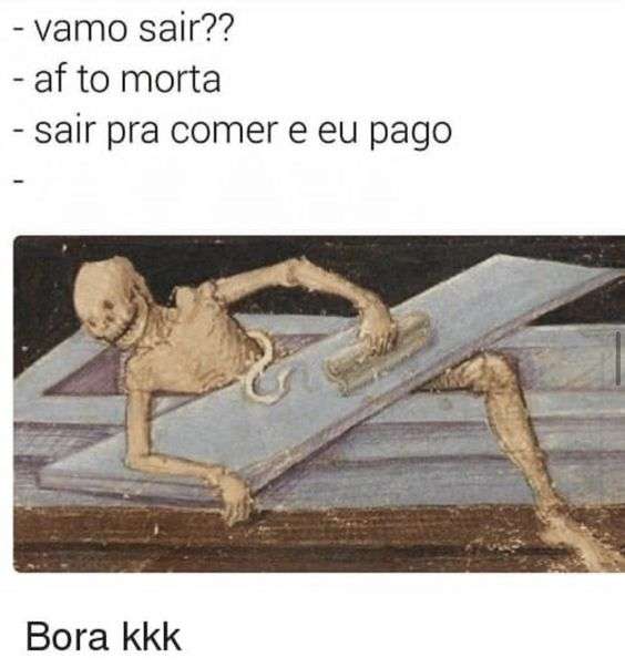 Defunto saindo do caixão